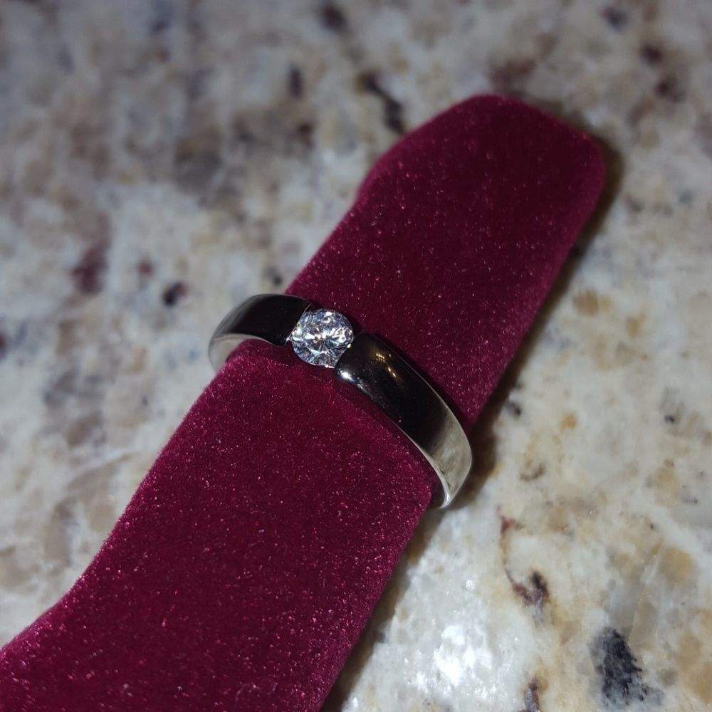 Simplistic Love Ring  - Picture 2 of 4